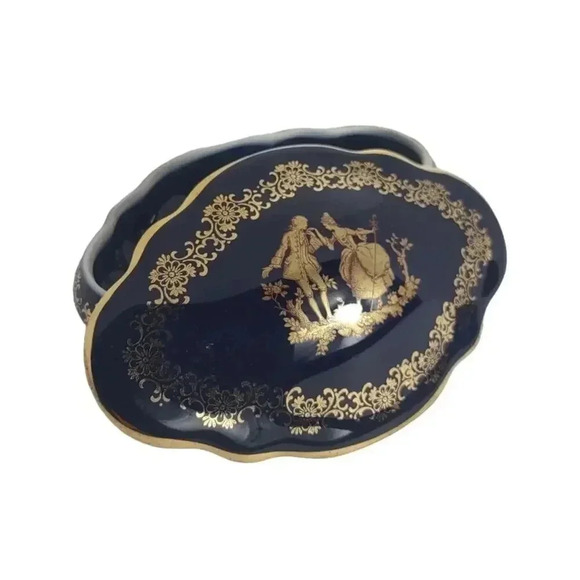 Limoges Other - Limoges Castel Porcelain Trinket Gold Leaf Stash Box France Vintage Jewelry
